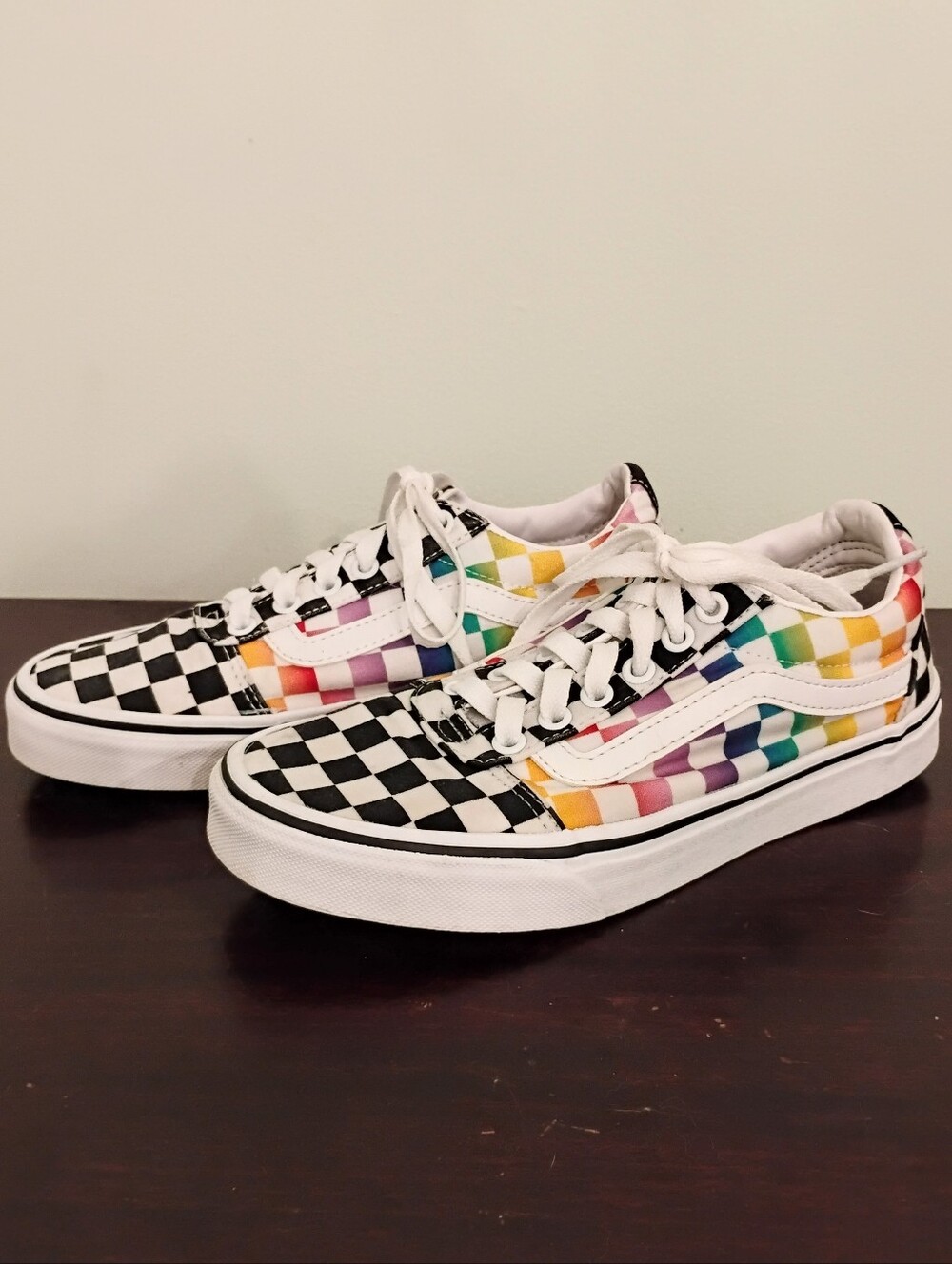 Vans Old Skool Women's Rainbow Checkerboard - Size 7